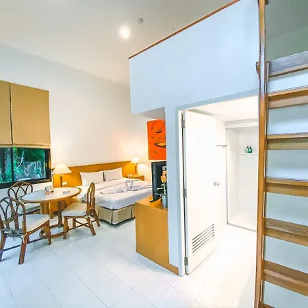 Nern Chalet Beachfront Hotel Hua Hin Exterior photo