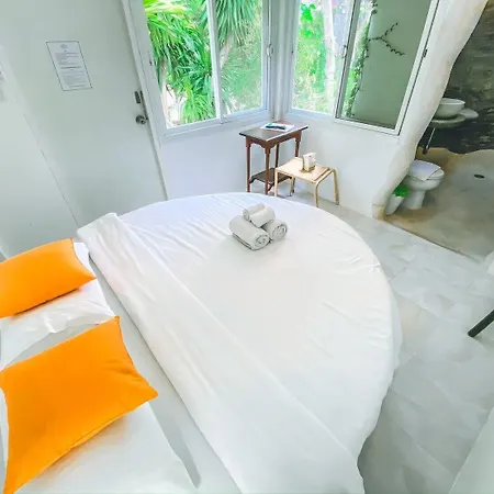 Nern Chalet Beachfront Hotel Hua Hin Exterior photo