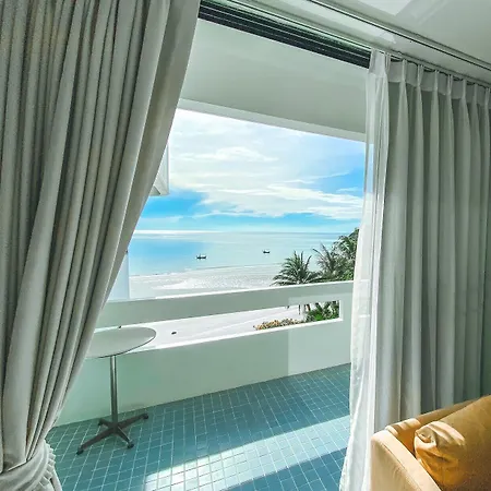 Nern Chalet Beachfront Hotel Hua Hin Exterior photo
