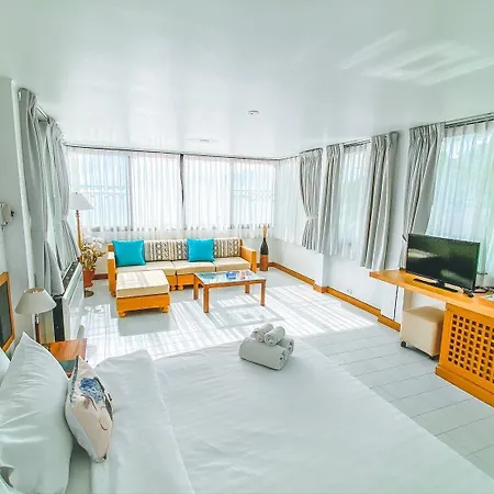 Nern Chalet Beachfront Hotel Hua Hin Exterior photo