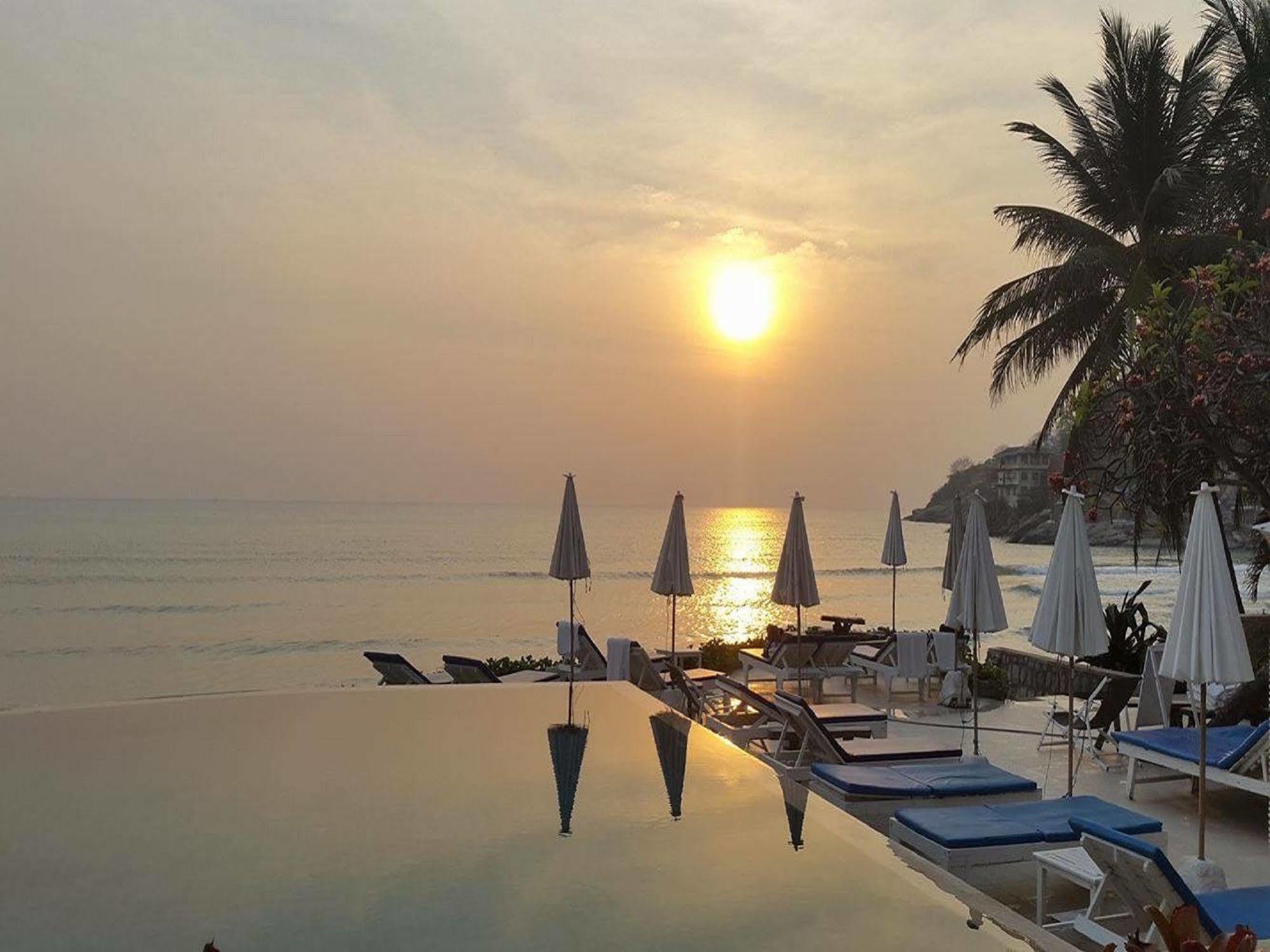 Отель Nern Beachfront 3*